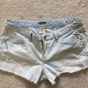 Distressed shorts
